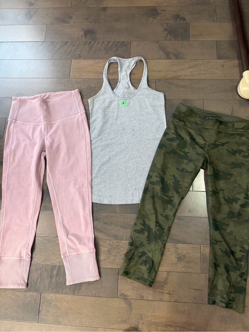 Lululemon Set of 3 Size 6